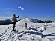 03 Tra una raffica e l'altra ci sta qualche veloce scatto